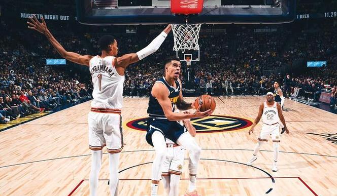 开云体育电脑版-FMVP！管子煜打满全场，投篮25中9砍下30分7篮板2助攻3抢断